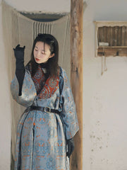 [Tang Dynasty Bird's Nest Brocade Robe] 谜阿凰 对鸟团窠纹锦袍 Tang-Style Pī'ǎo Robe with Bird Medallions and Black Tea Base Layer for Autumn/Winter