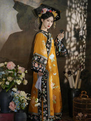 柒小乔 Original Qing Dynasty Style Full Embroidery Changyi (氅衣) - Photography & Cultural Attire
