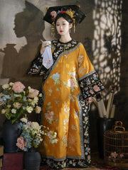 柒小乔 Original Qing Dynasty Style Full Embroidery Changyi (氅衣) - Photography & Cultural Attire