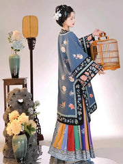 柒小乔 Original Qing Dynasty Style "Yuehua" Mamian Skirt & Embroidered Round-Neck Top - Authentic Photography Attire